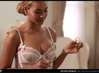 Beyonce Knowles In White Lingerie - celebrity babe in white lingerie
