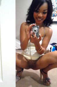 Pussy Flashing Black Chick Showing Pussy